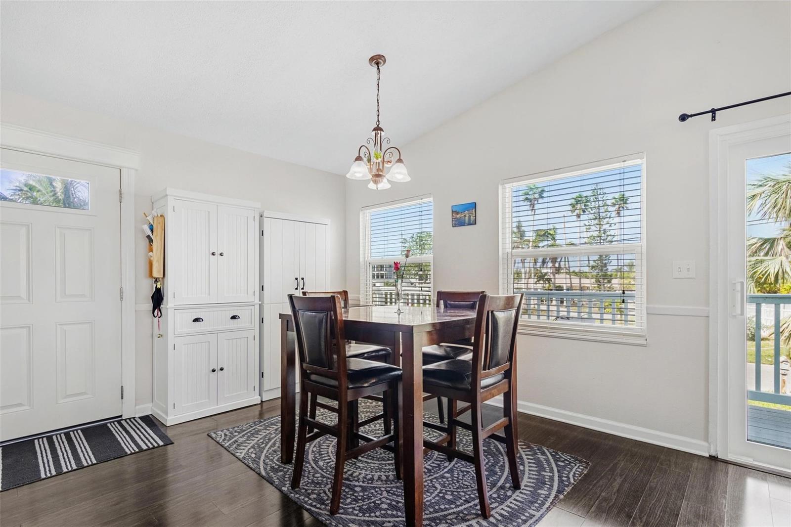 15823 REDINGTON DR, REDINGTON BEACH, FL, 33708