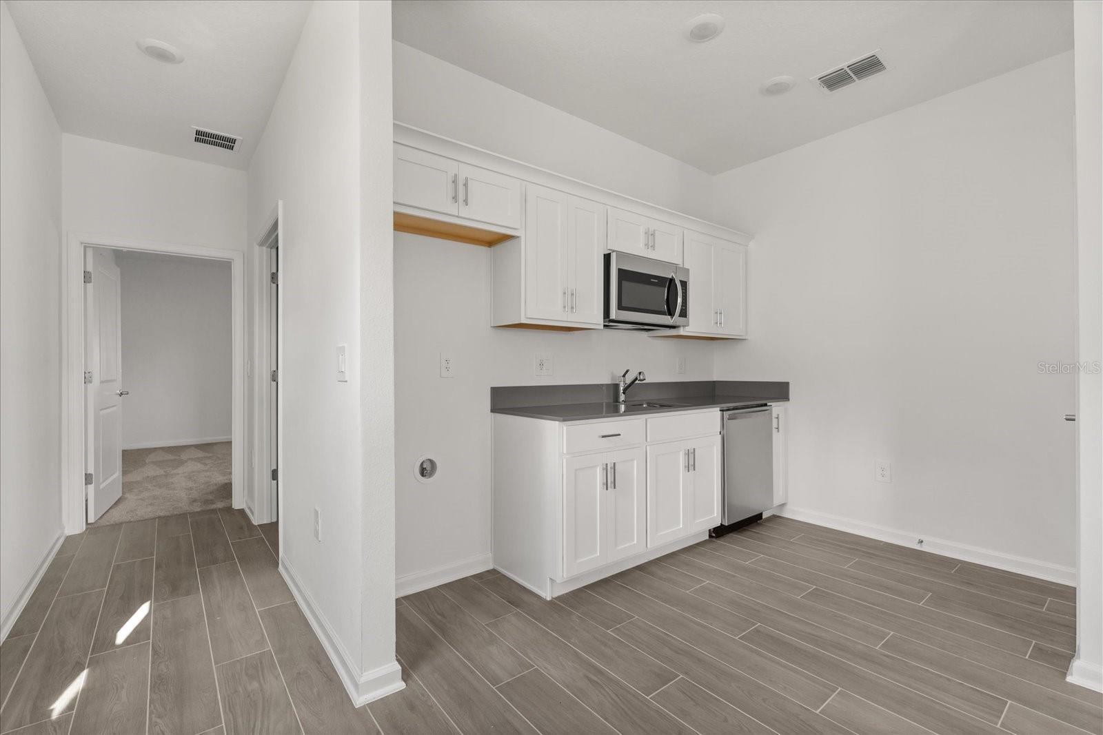 2581 RUNNERS CIR, CLERMONT, FL, 34714