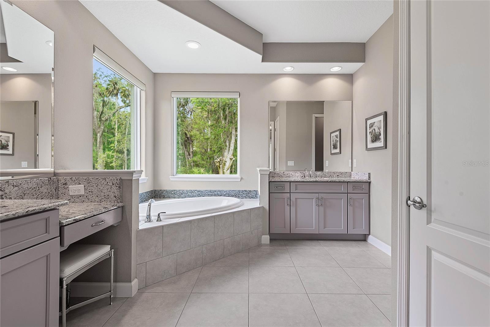 56 NEW WATER OAK DR, PALM COAST, FL, 32137