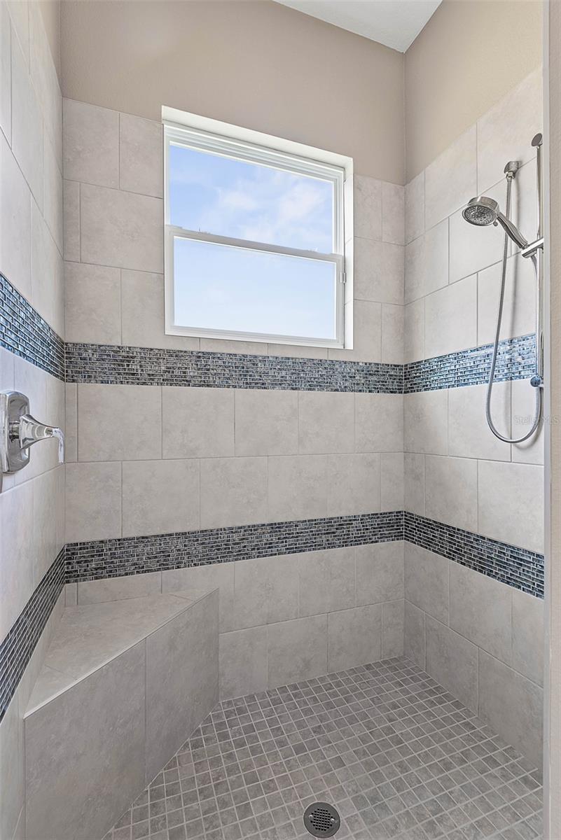 56 NEW WATER OAK DR, PALM COAST, FL, 32137