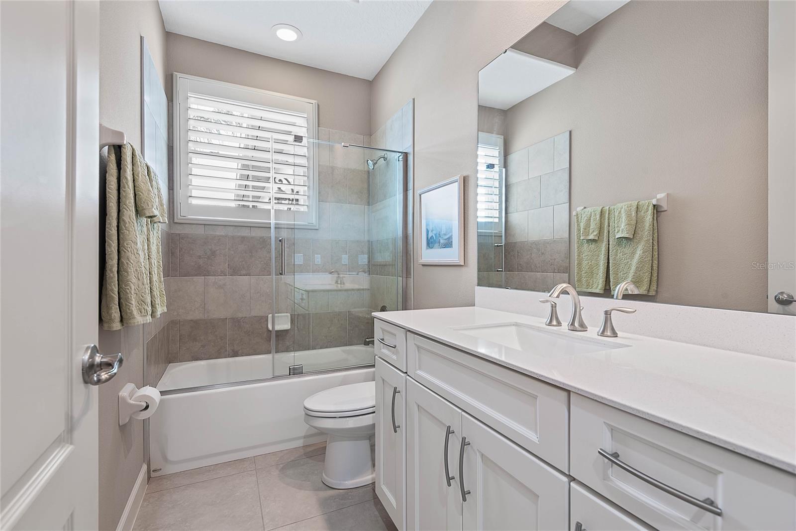 56 NEW WATER OAK DR, PALM COAST, FL, 32137