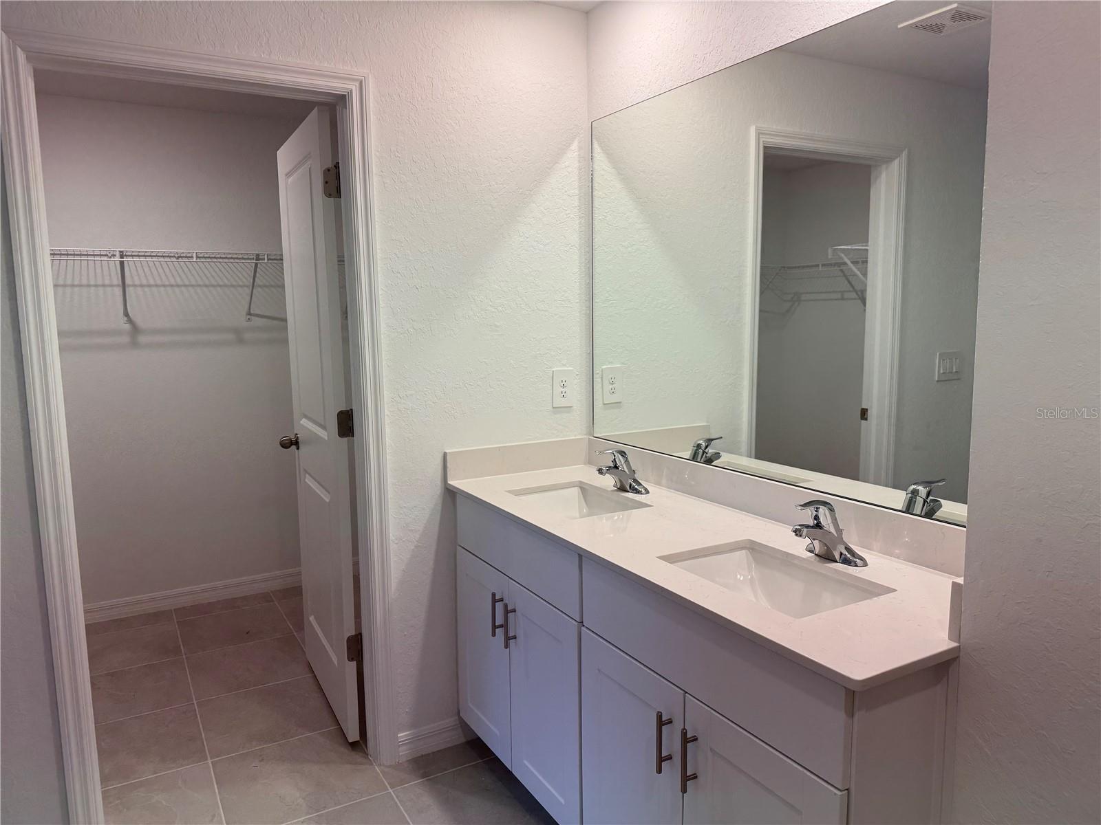 9196 TEQUILA SUNRISE DR, SARASOTA, FL, 34241