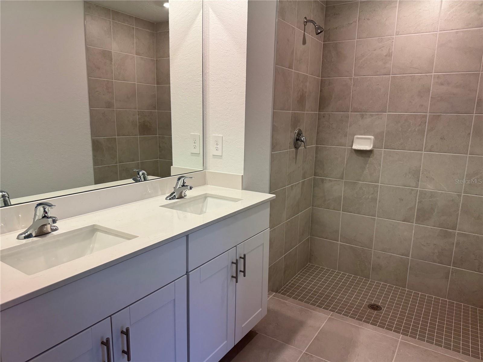 9196 TEQUILA SUNRISE DR, SARASOTA, FL, 34241