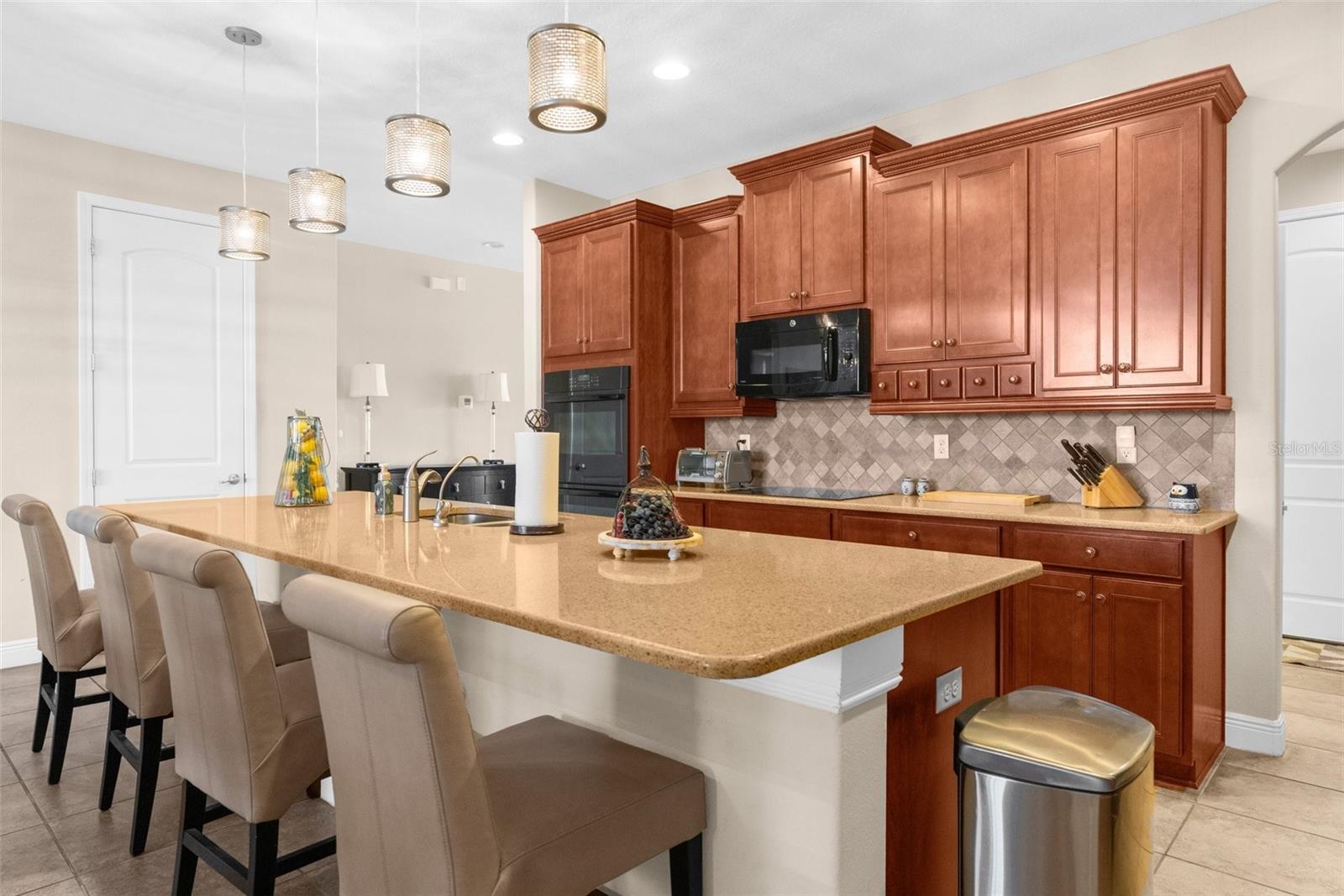 1382 HERITAGE LANDINGS DR, LAKELAND, FL, 33805