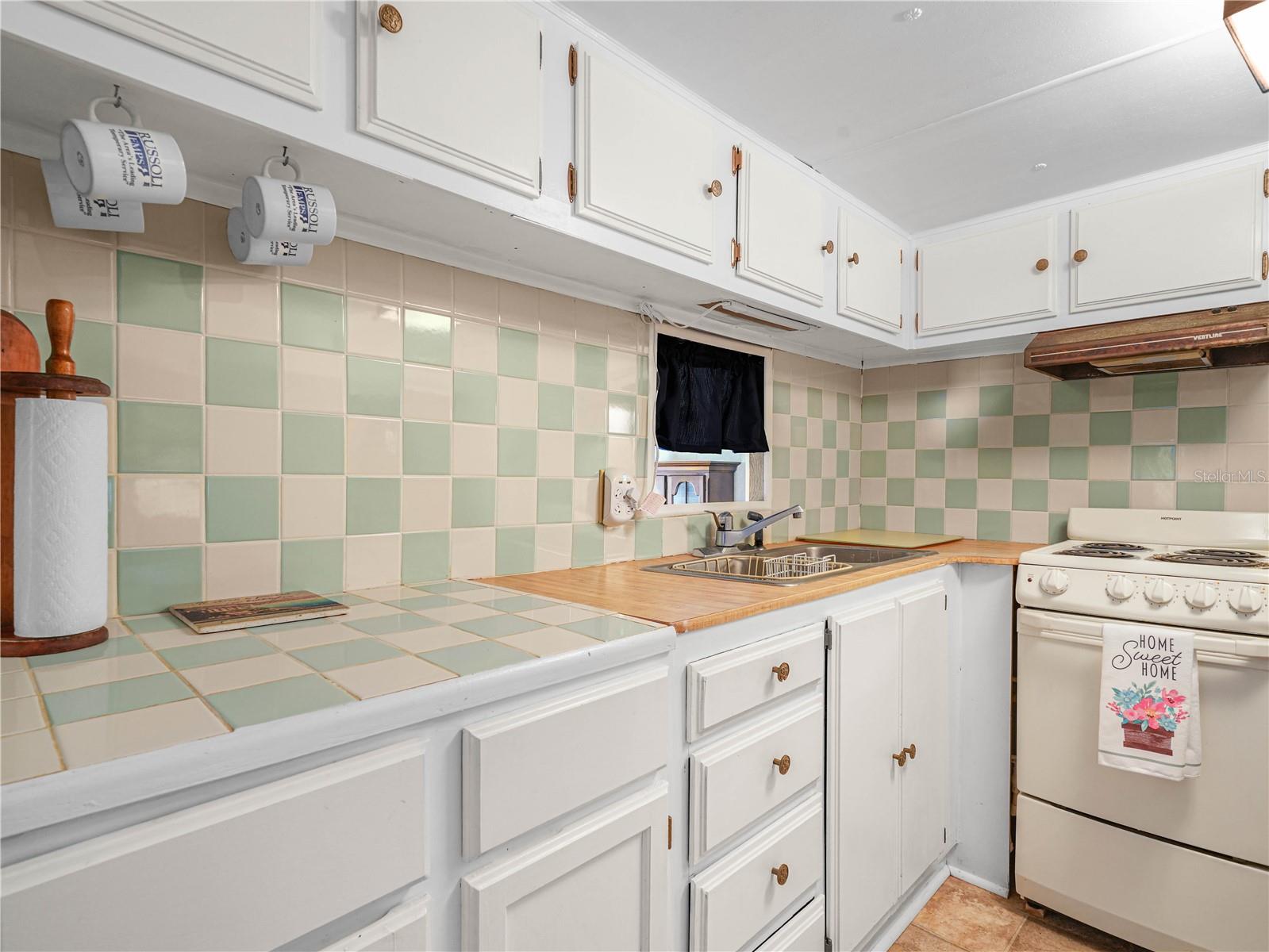 K4902870 Property Photo