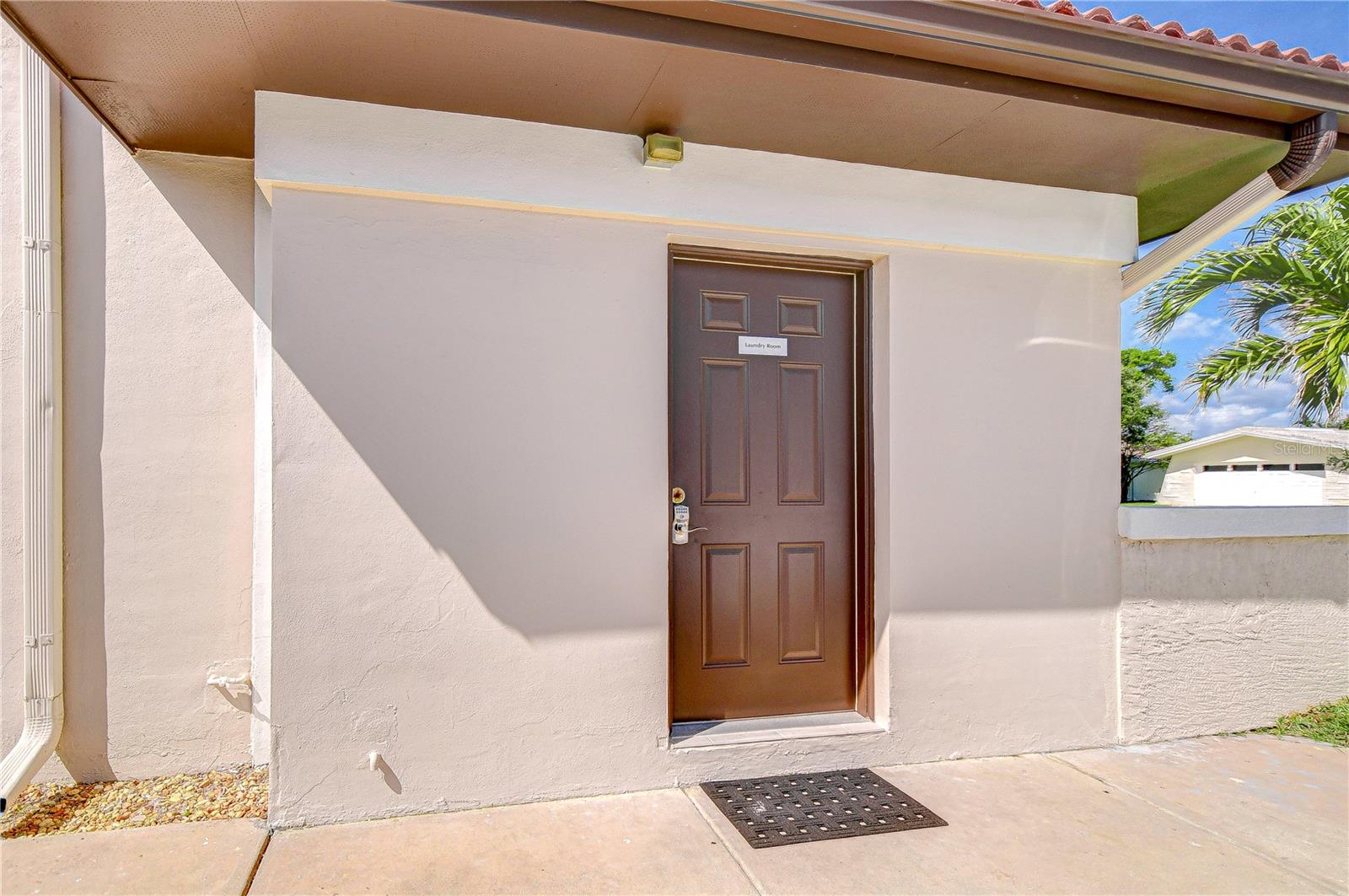10190 IMPERIAL POINT DR W #8, LARGO, FL, 33774