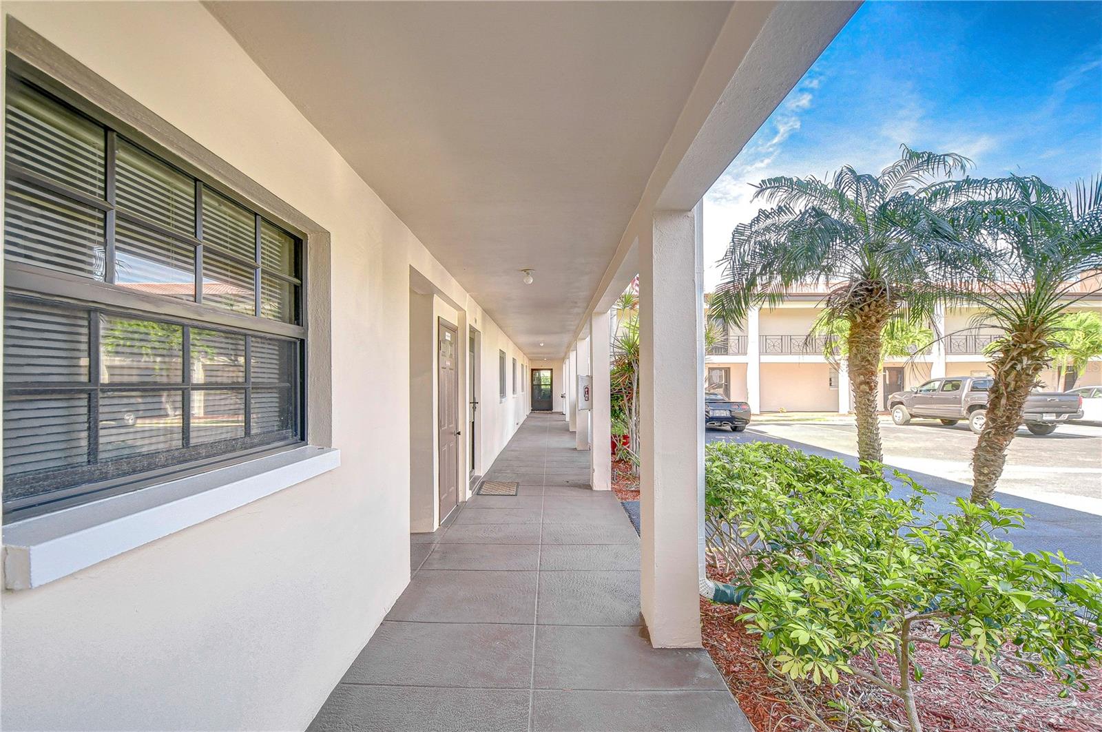 10190 IMPERIAL POINT DR W #8, LARGO, FL, 33774