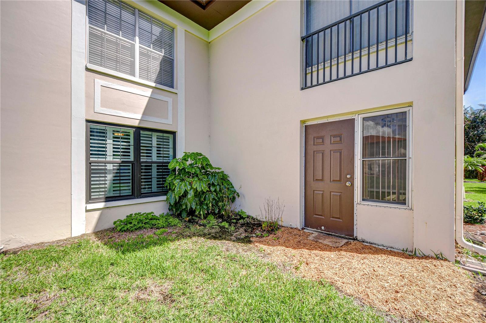10190 IMPERIAL POINT DR W #8, LARGO, FL, 33774