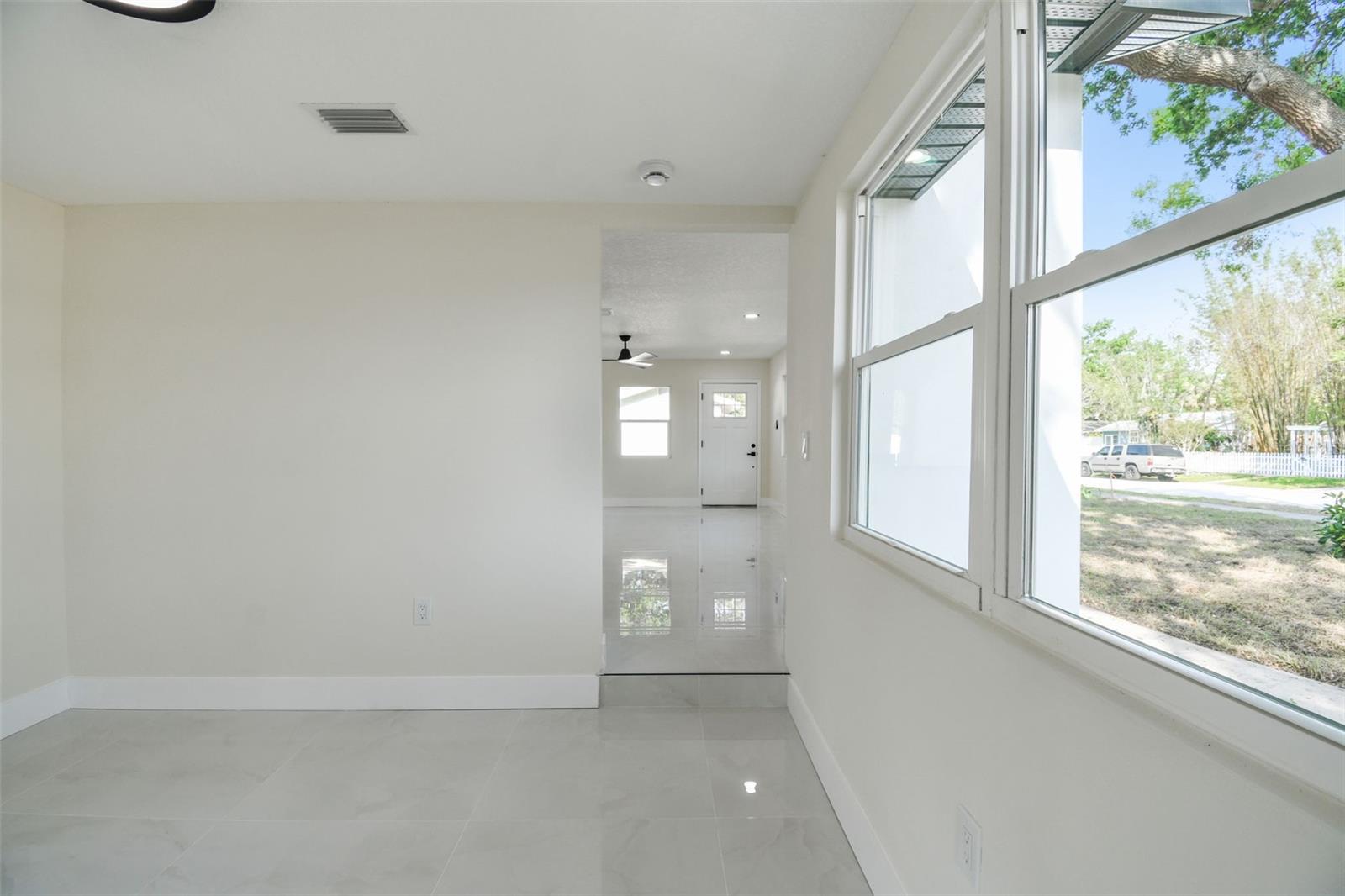 TB8367809 Property Photo