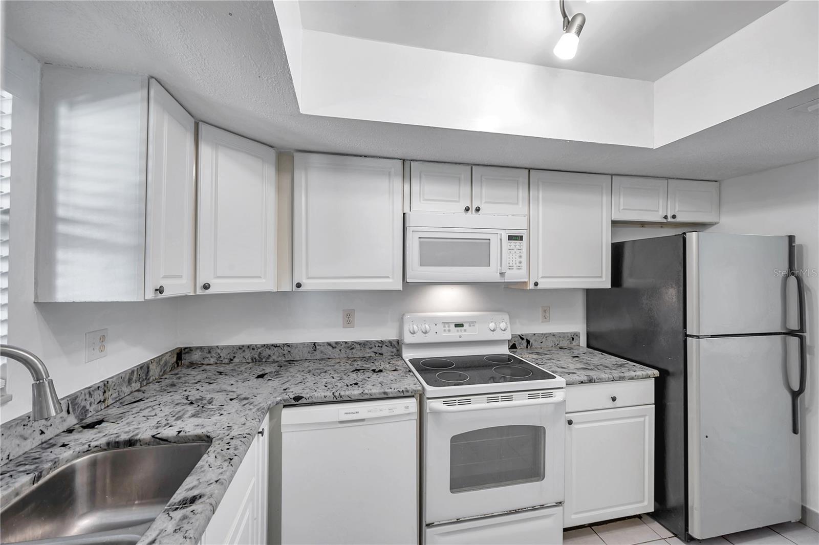 10800 US HIGHWAY 19 N #128, PINELLAS PARK, FL, 33782