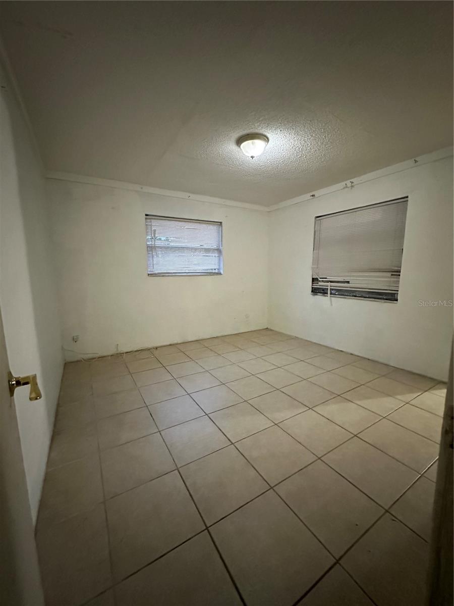 703 E HAMILTON AVE, TAMPA, FL, 33604