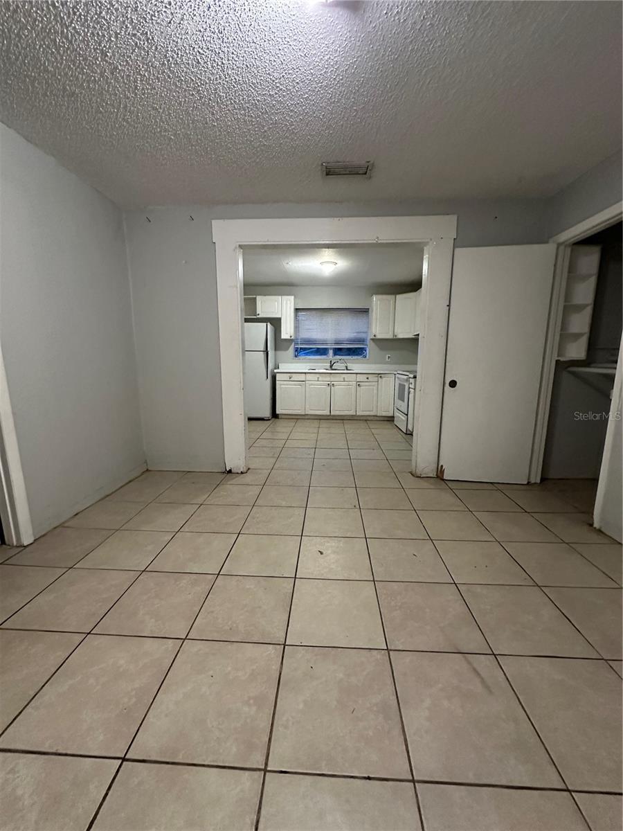 703 E HAMILTON AVE, TAMPA, FL, 33604