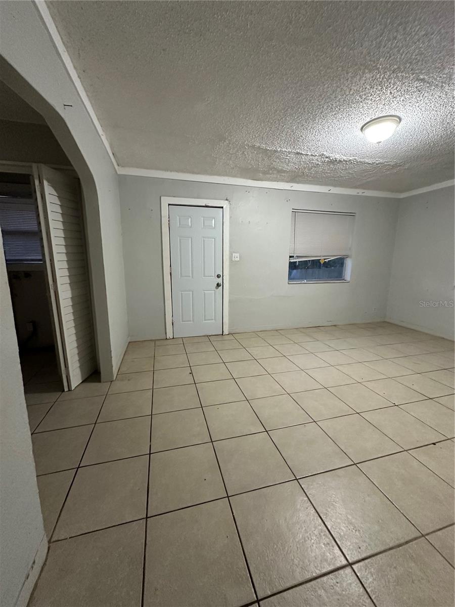 703 E HAMILTON AVE, TAMPA, FL, 33604