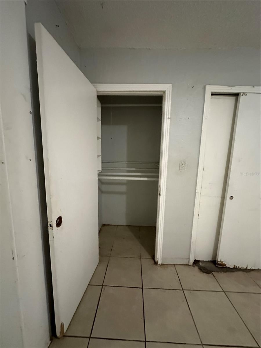 703 E HAMILTON AVE, TAMPA, FL, 33604