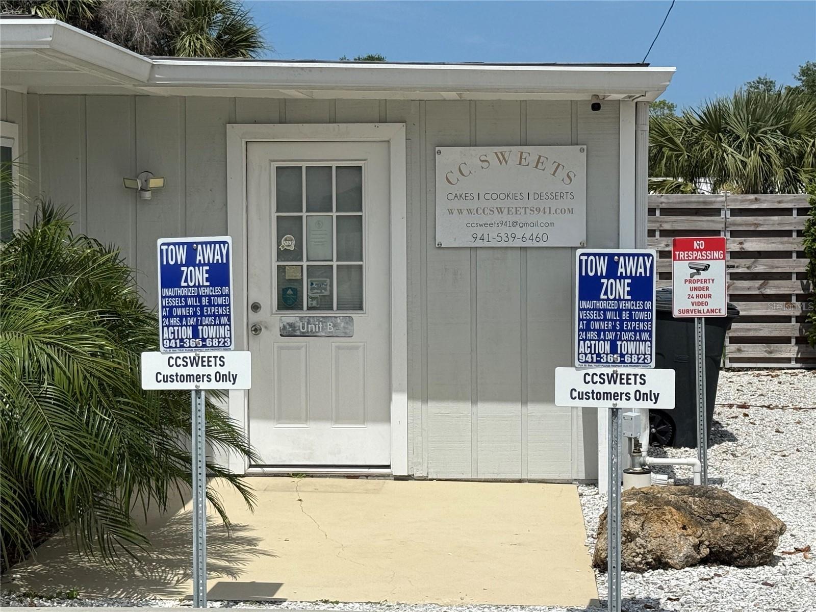 1919 BAYWOOD DR #Suite B, SARASOTA, FL, 34231