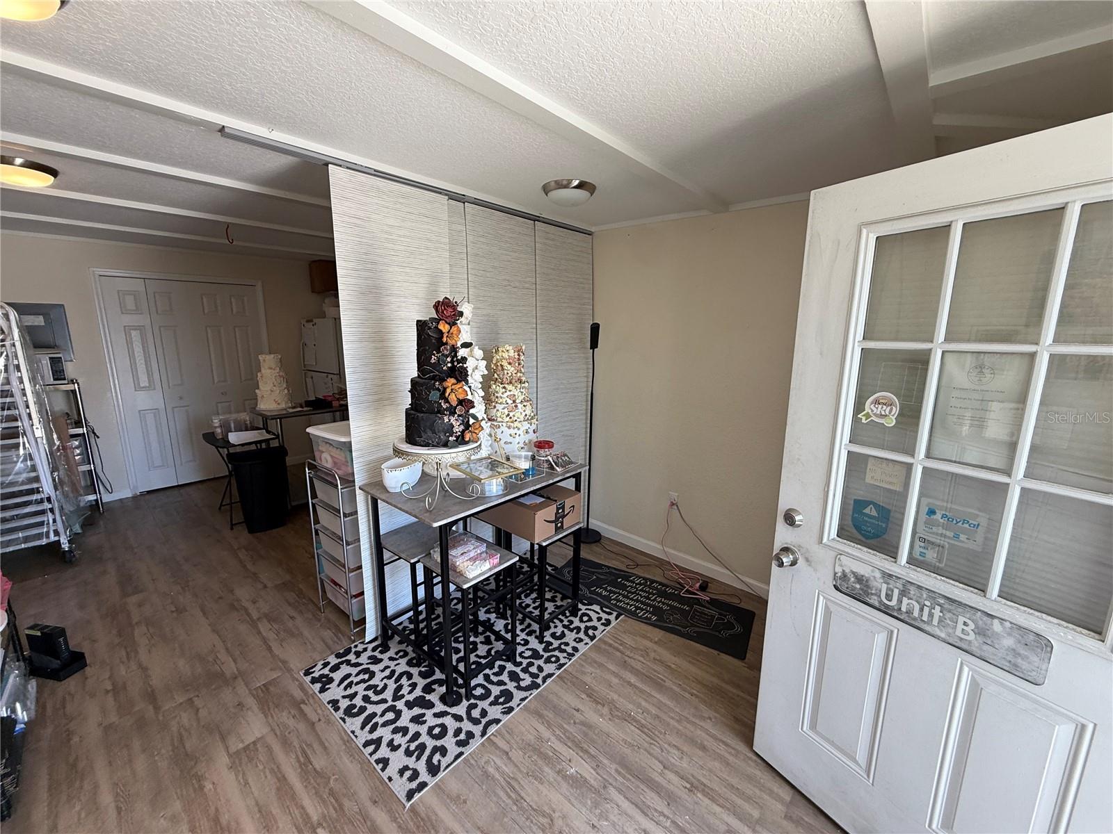 1919 BAYWOOD DR #Suite B, SARASOTA, FL, 34231