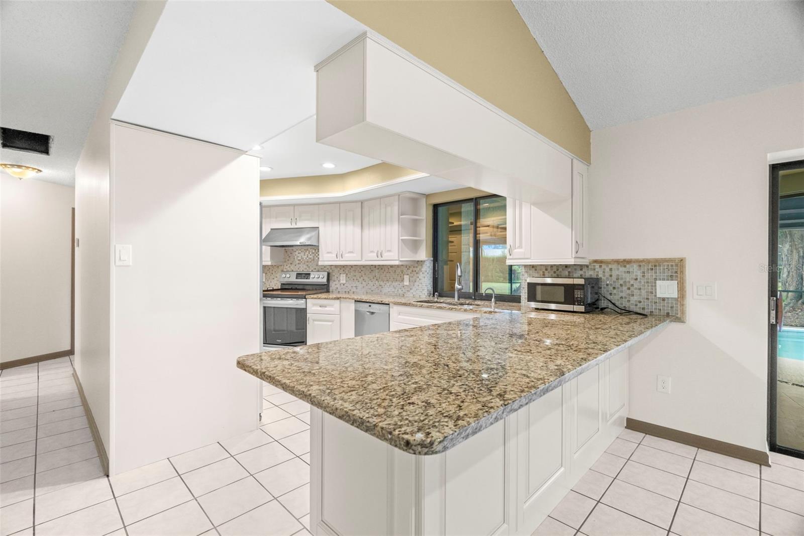 112 ROSEWOOD CT, PALM HARBOR, FL, 34685