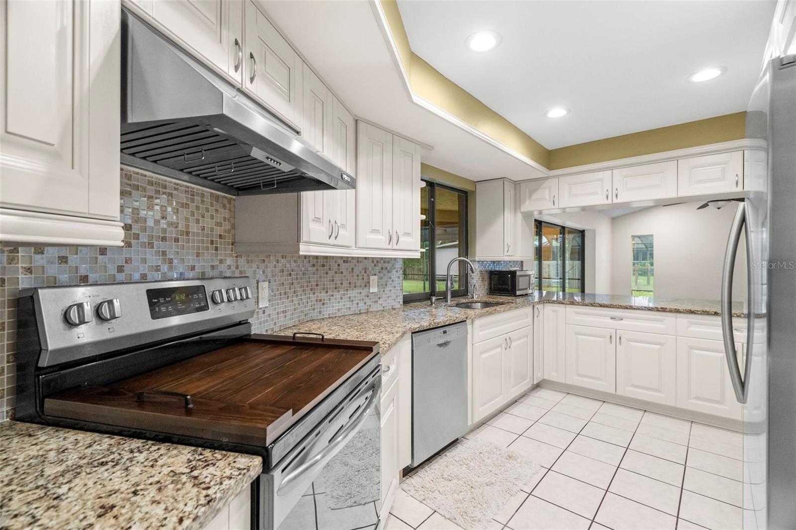 112 ROSEWOOD CT, PALM HARBOR, FL, 34685