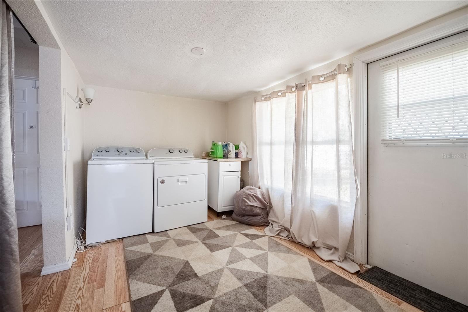 1048 ROSELLE AVE, LAKELAND, FL, 33805