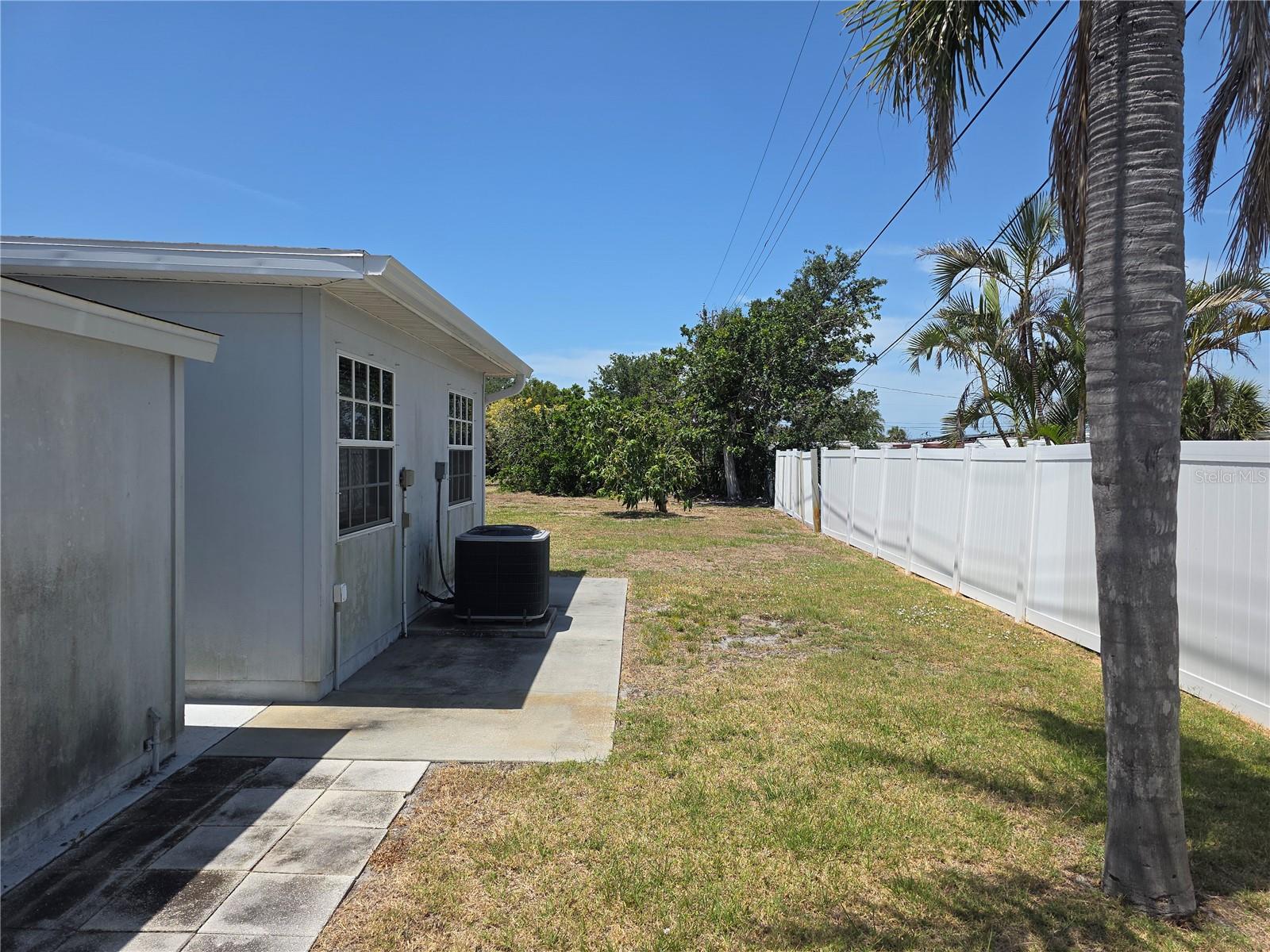 1160 SHARLO CIR, ENGLEWOOD, FL, 34224