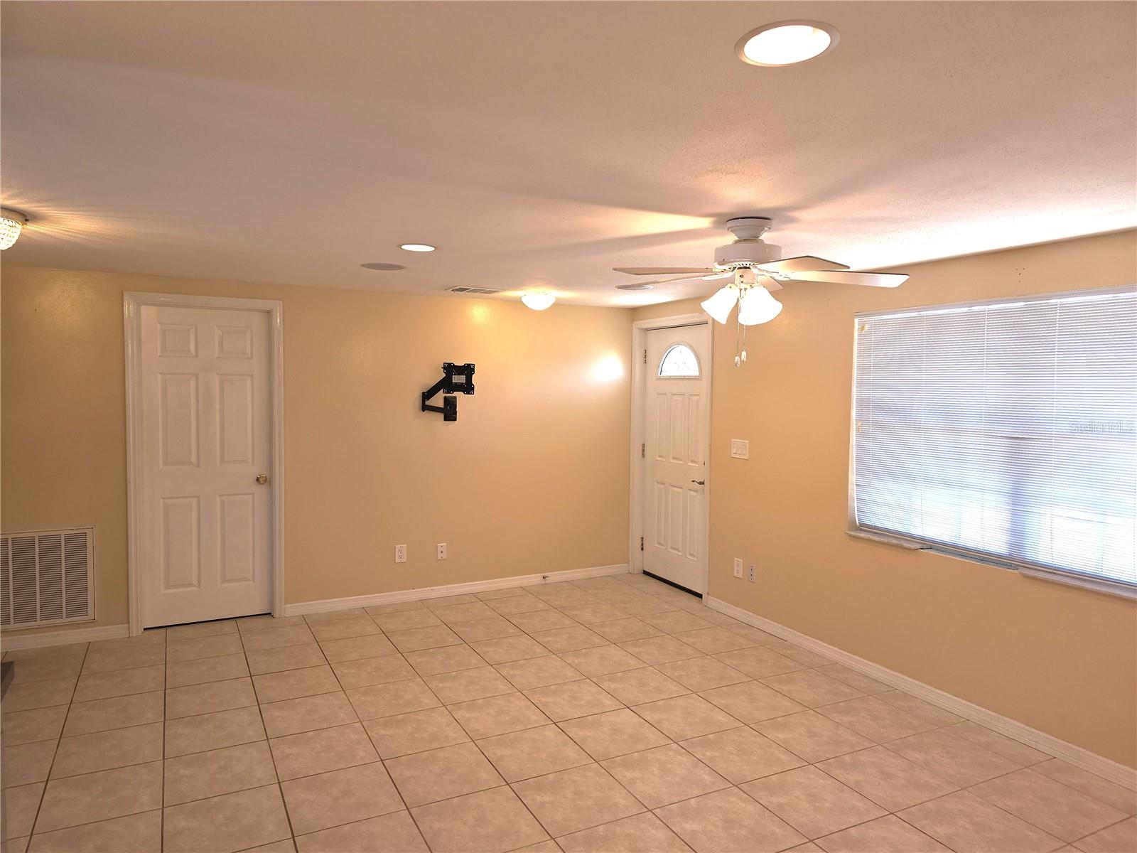 1160 SHARLO CIR, ENGLEWOOD, FL, 34224