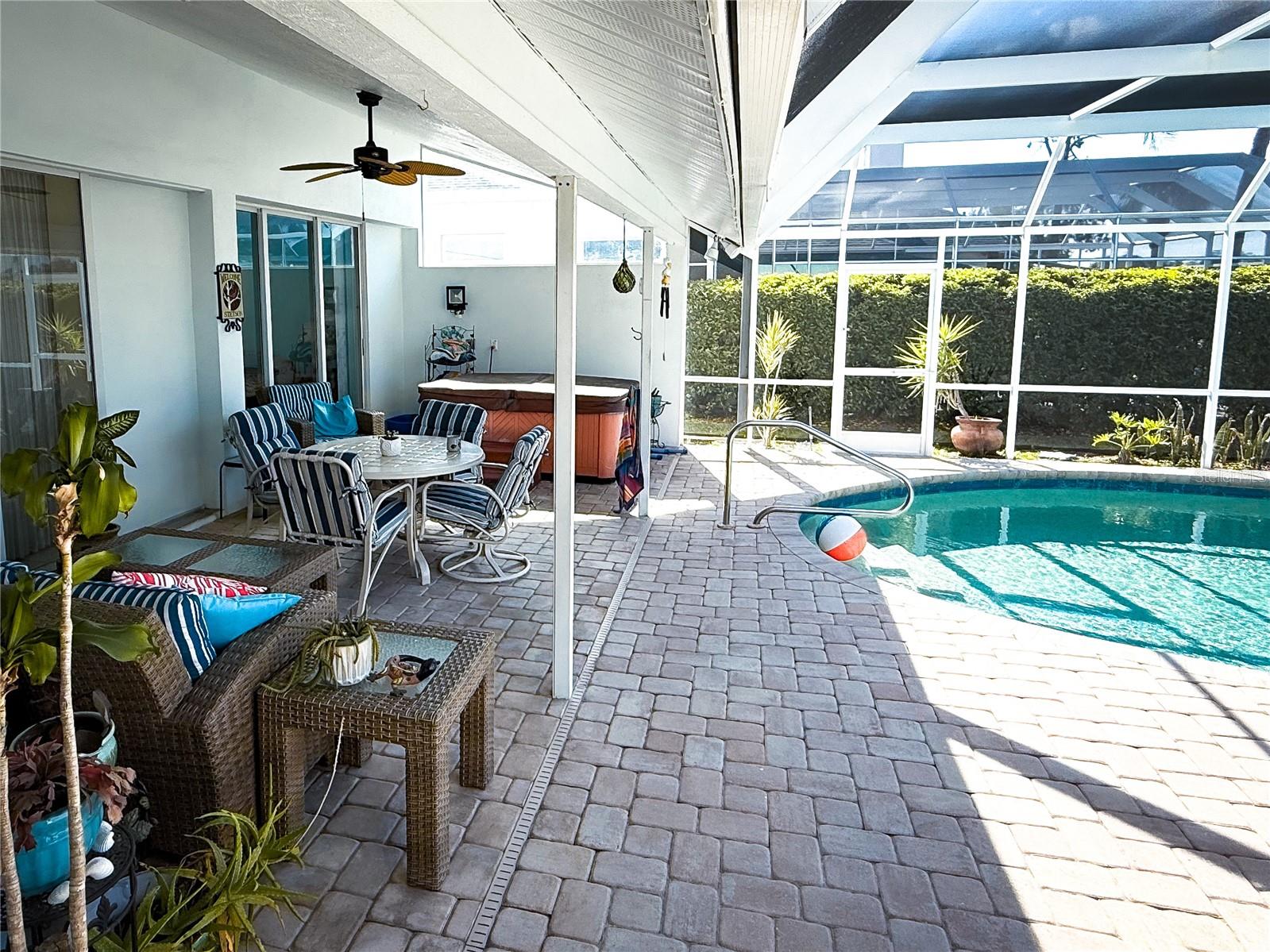 4228 PRESIDENTIAL AVENUE CIR E, BRADENTON, FL, 34203