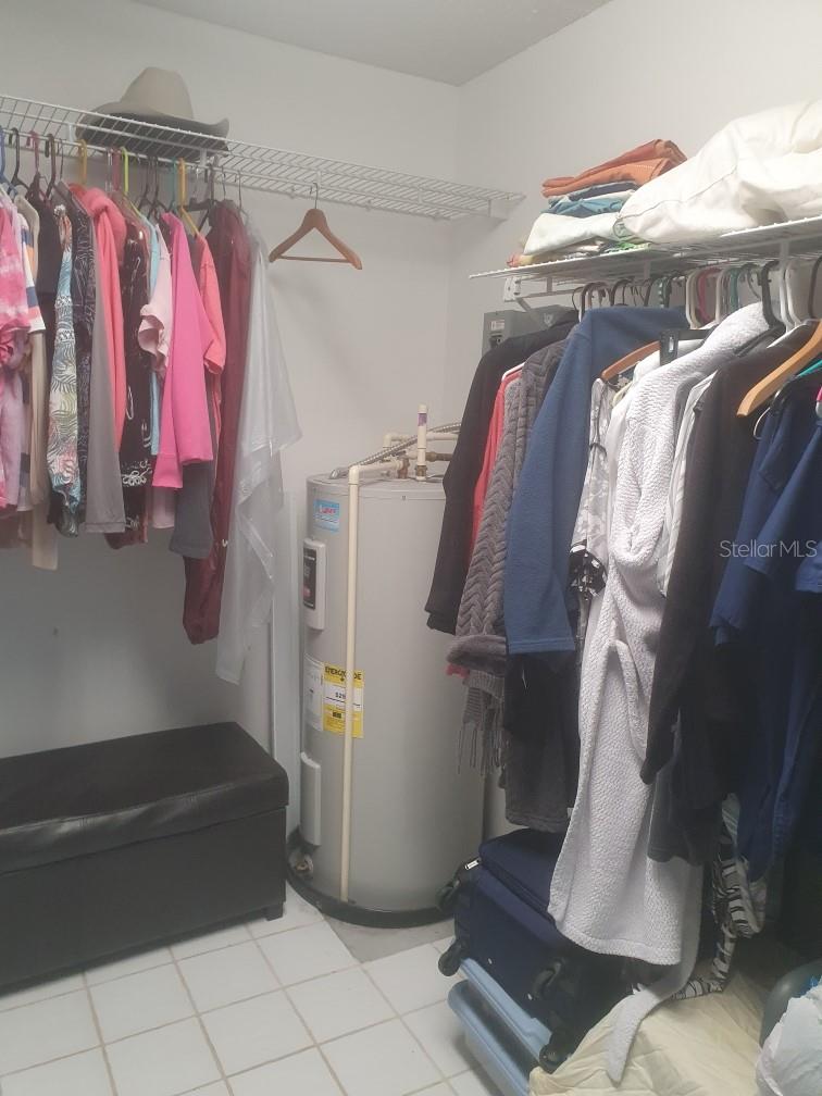 4228 PRESIDENTIAL AVENUE CIR E, BRADENTON, FL, 34203