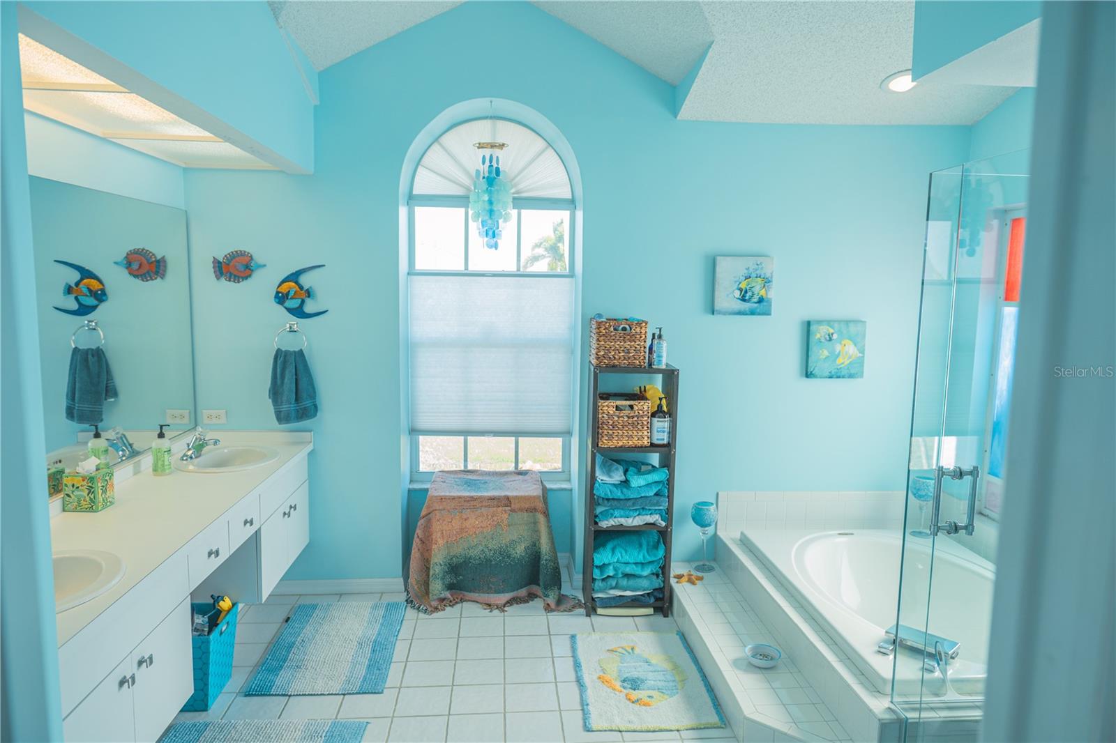 4228 PRESIDENTIAL AVENUE CIR E, BRADENTON, FL, 34203