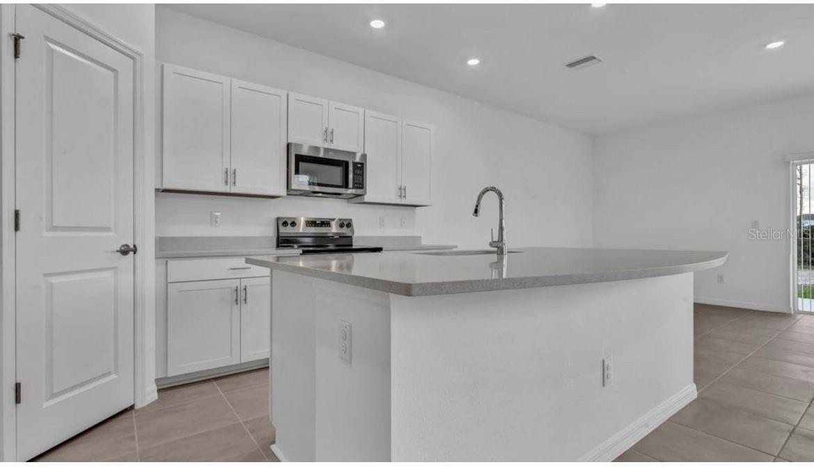 2119 HALLIER CV, WESLEY CHAPEL, FL, 33543