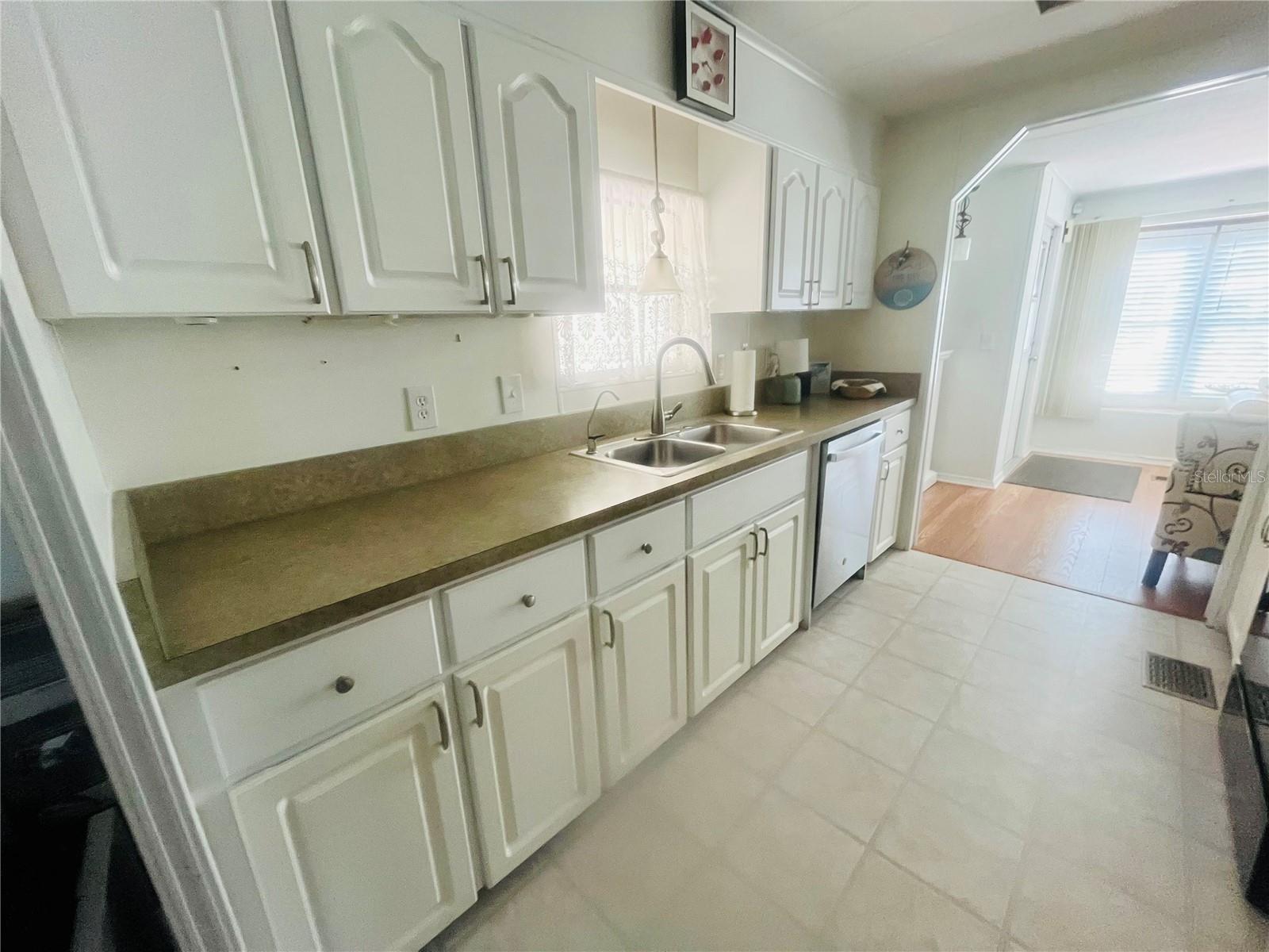 133 CEDAR DR, PALM HARBOR, FL, 34684