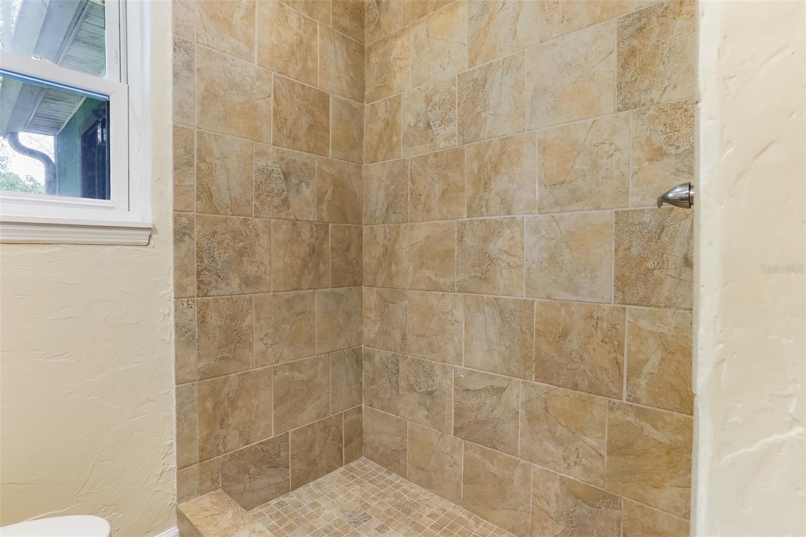 1106 NE 10TH AVE, GAINESVILLE, FL, 32601