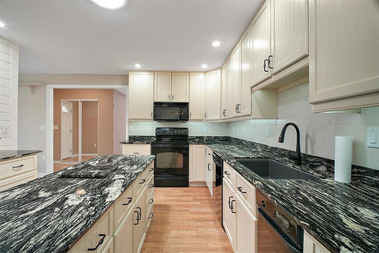 7355 SE 106TH PL, BELLEVIEW, FL, 34420