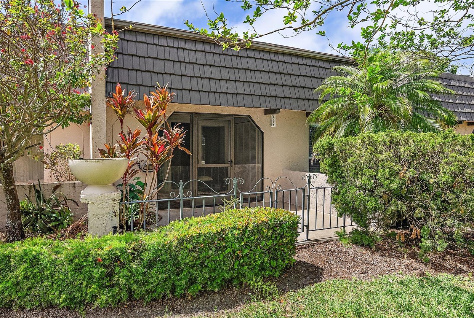 1002 CORDOVA GRN, SEMINOLE, FL, 33777