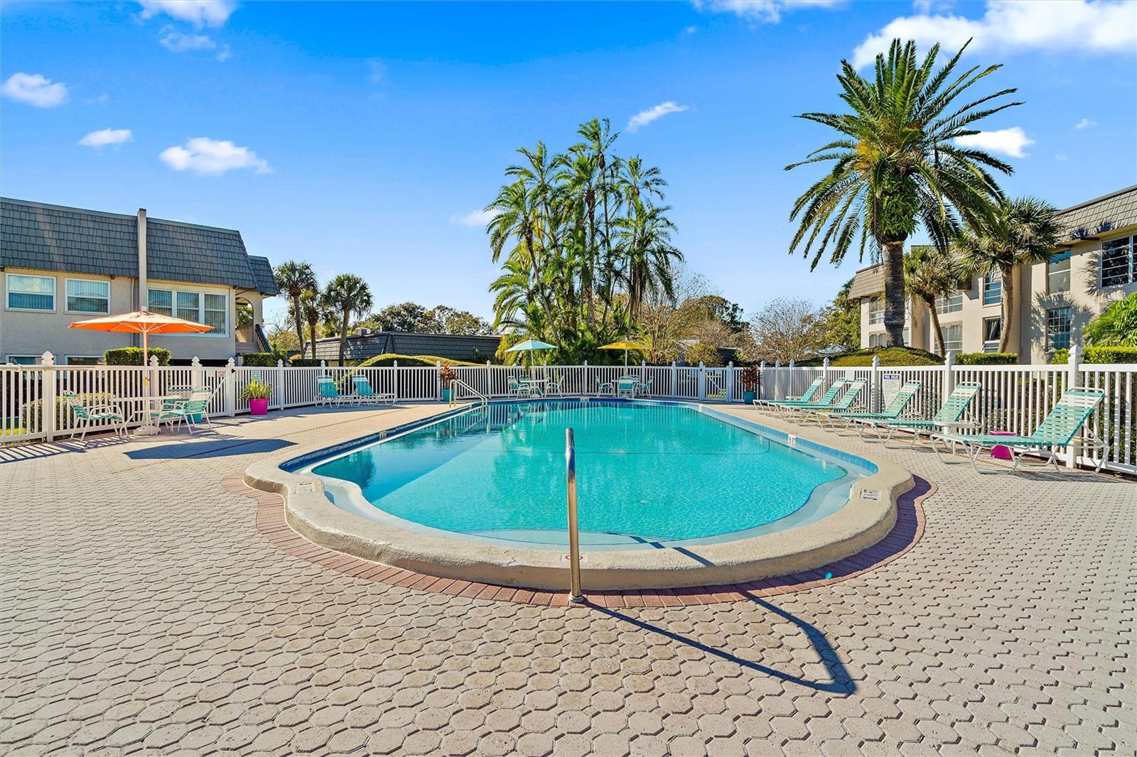 1002 CORDOVA GRN, SEMINOLE, FL, 33777