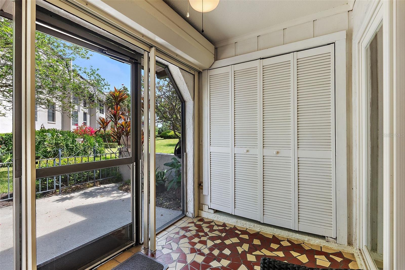 1002 CORDOVA GRN, SEMINOLE, FL, 33777