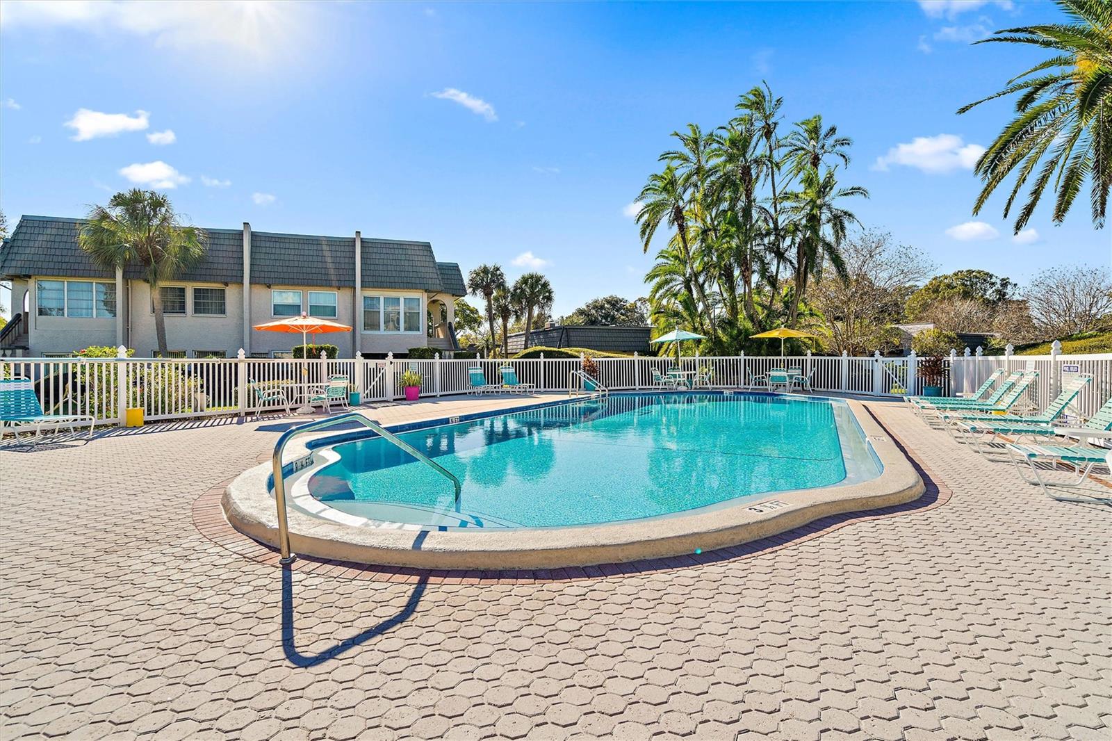1002 CORDOVA GRN, SEMINOLE, FL, 33777