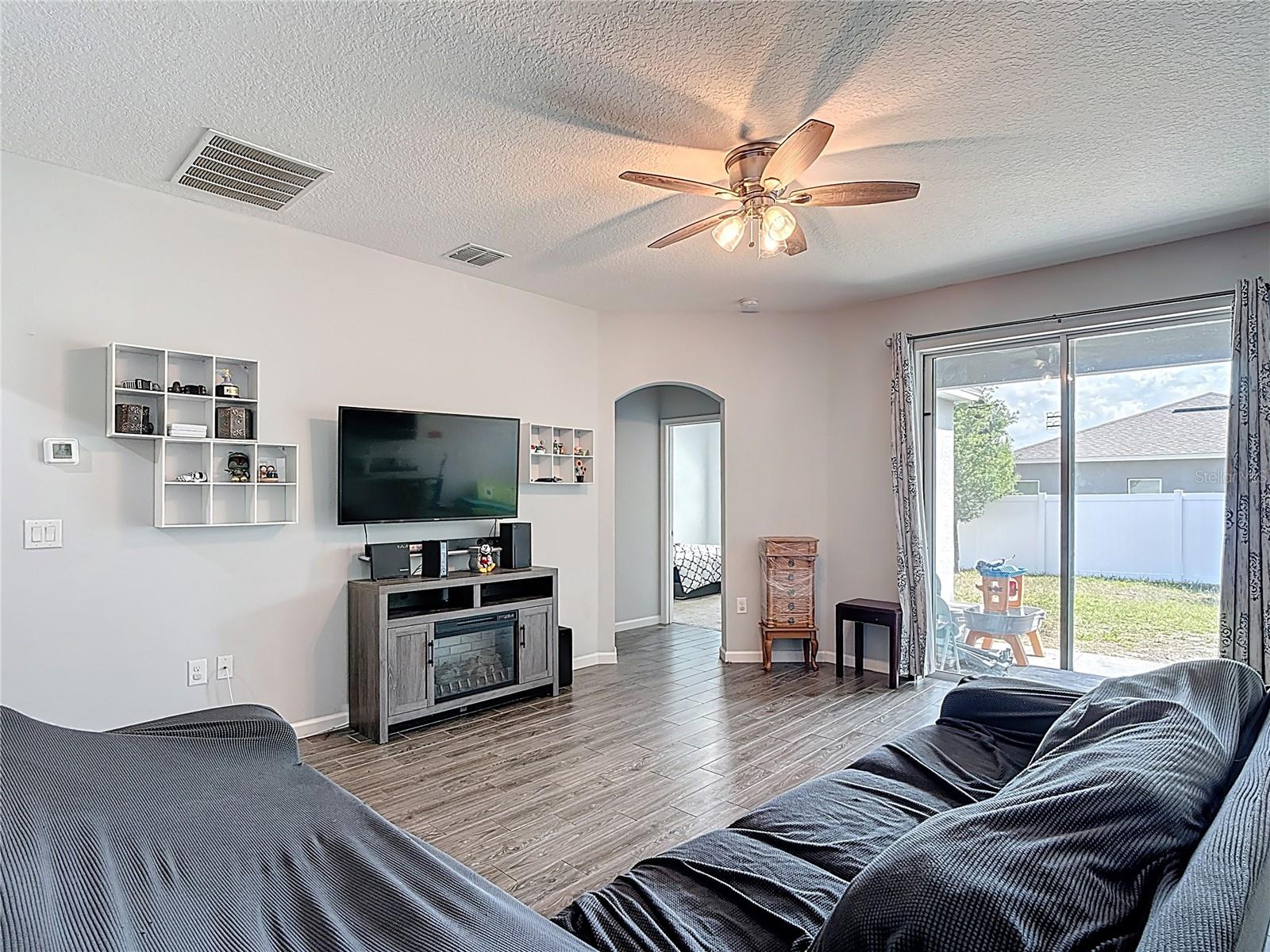 476 MEADOW POINTE DR, HAINES CITY, FL, 33844