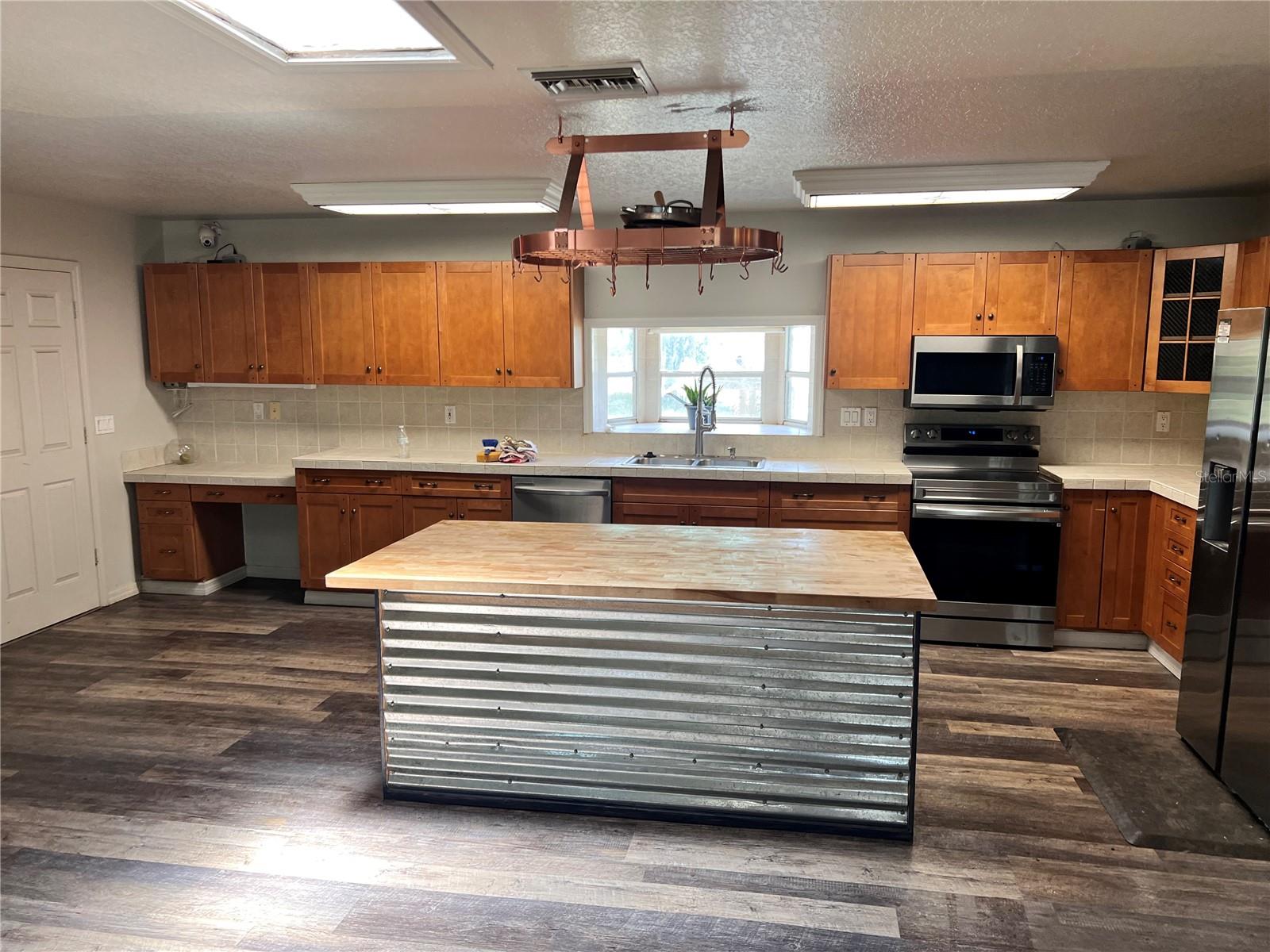 9802 EDEN AVE, HUDSON, FL, 34667