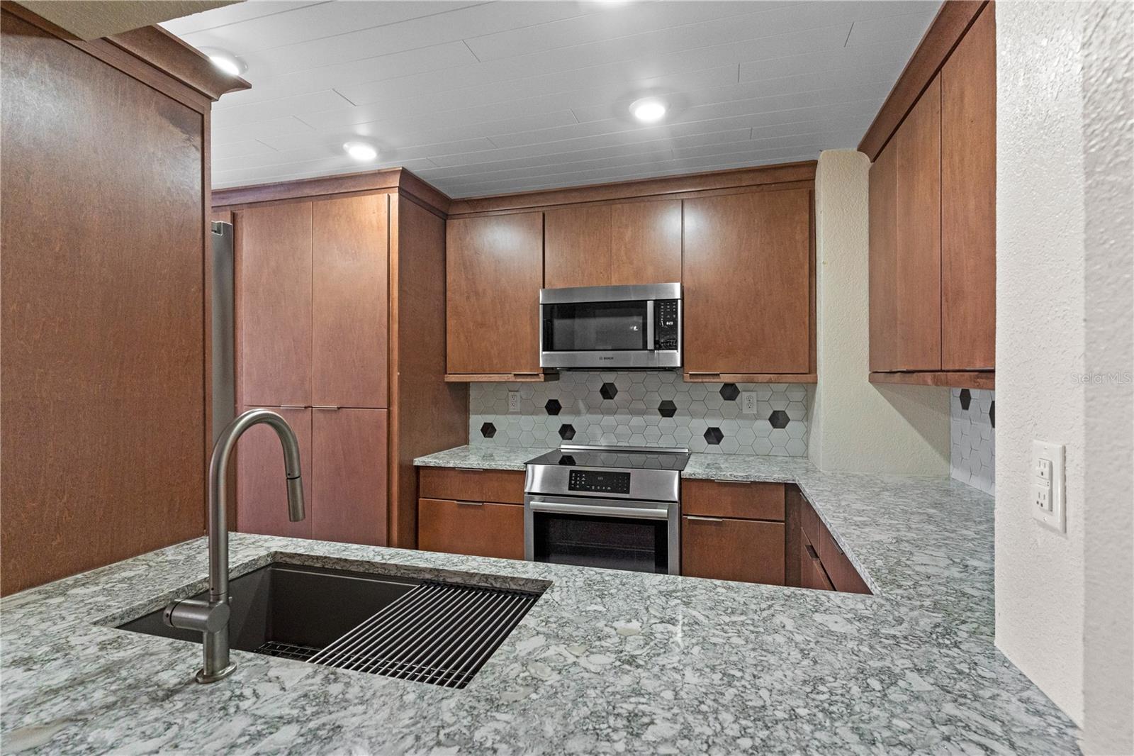 2413 BAYSHORE BLVD #605, TAMPA, FL, 33629