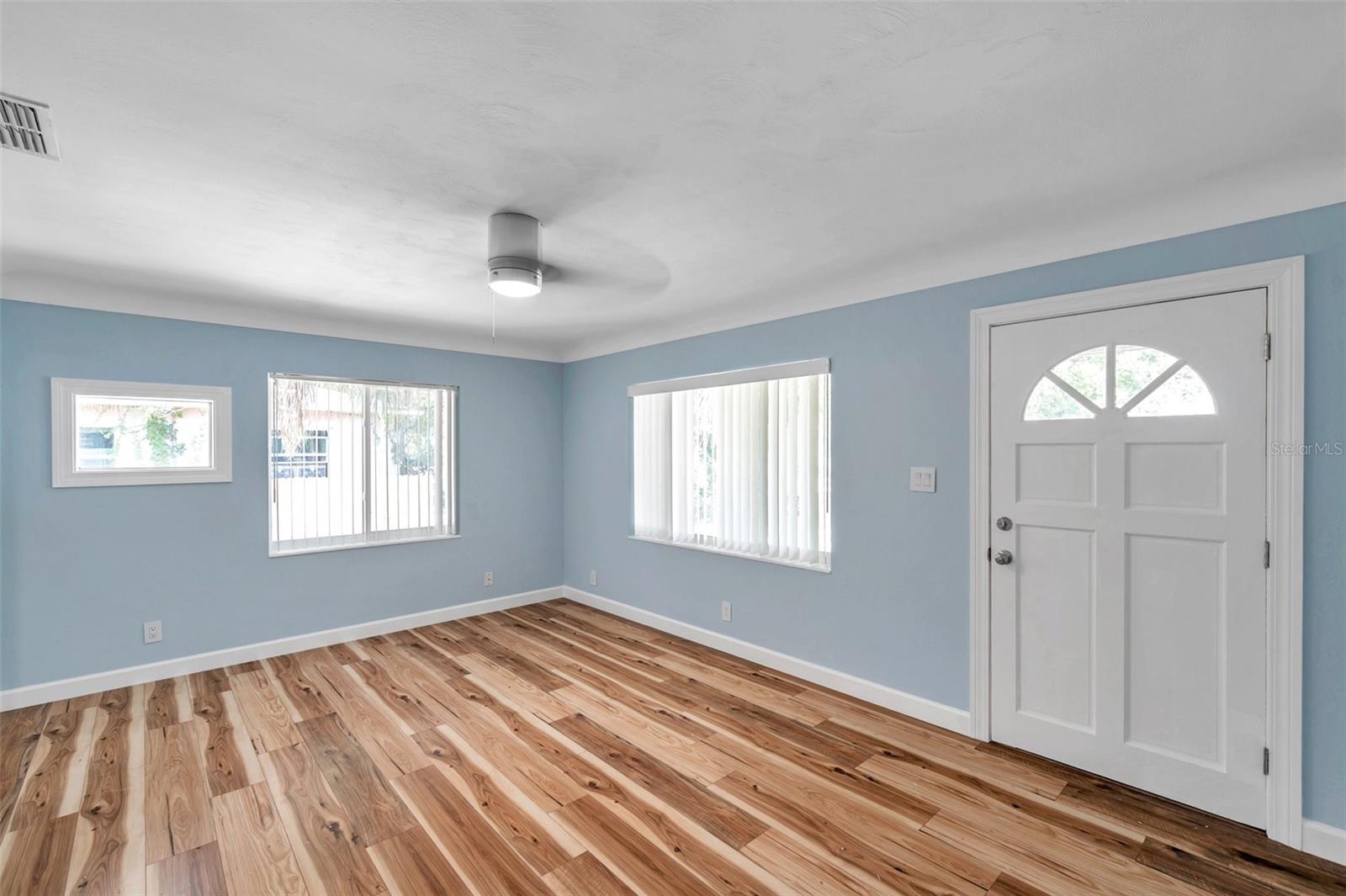 1225 26TH ST N, ST PETERSBURG, FL, 33713