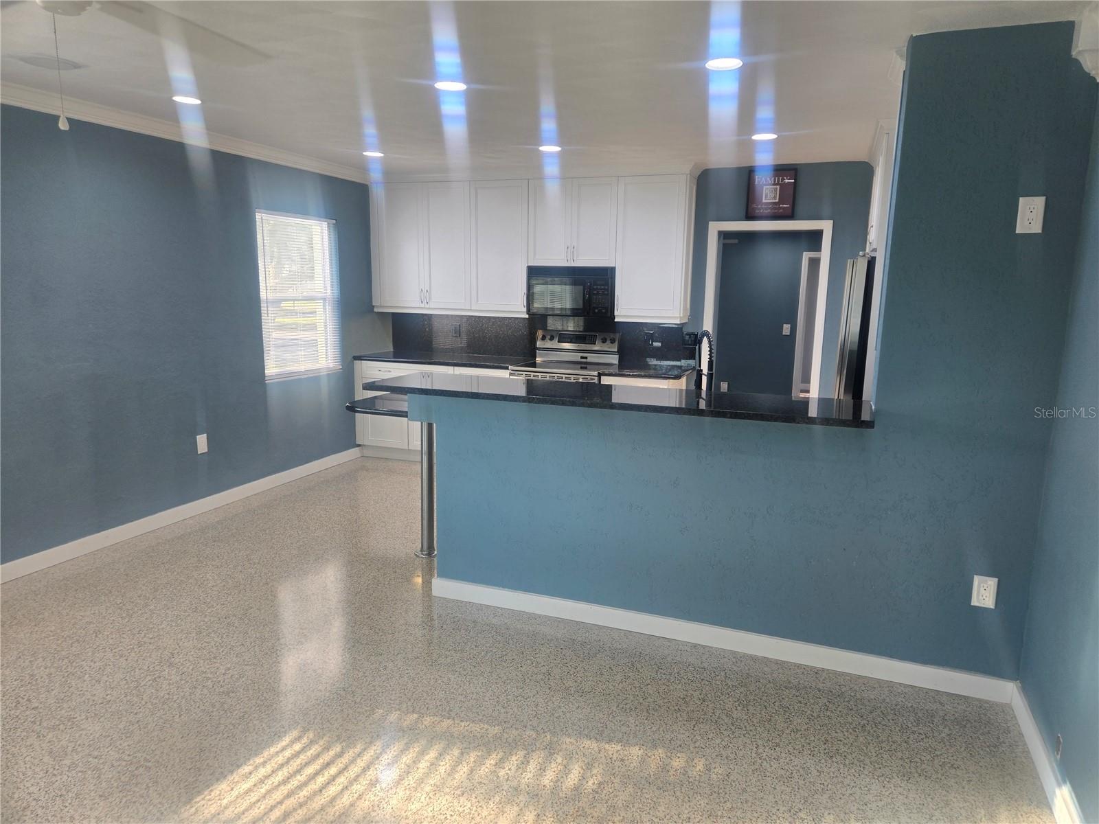 901 GROVELAND AVE, VENICE, FL, 34285