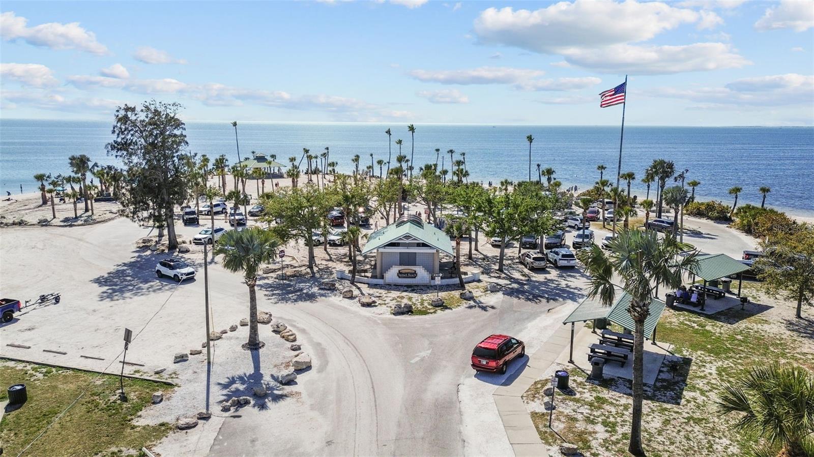 426 VILLAGE DR, TARPON SPRINGS, FL, 34689