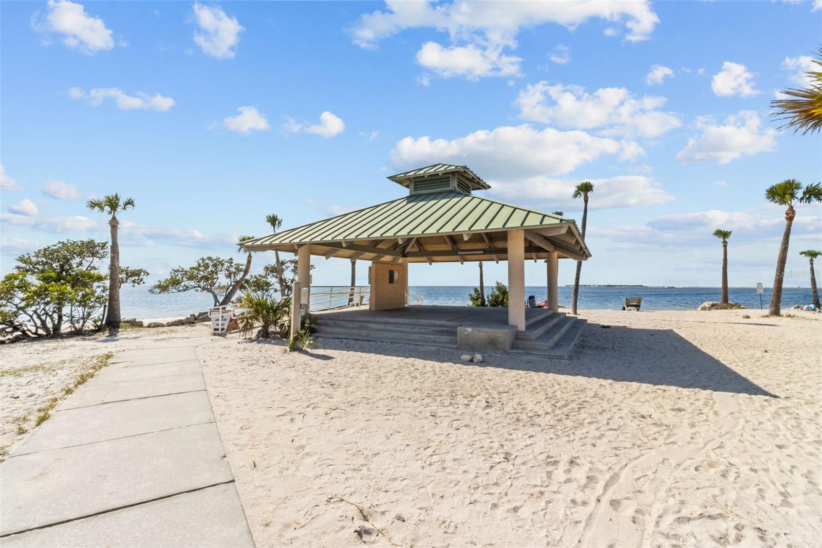 426 VILLAGE DR, TARPON SPRINGS, FL, 34689