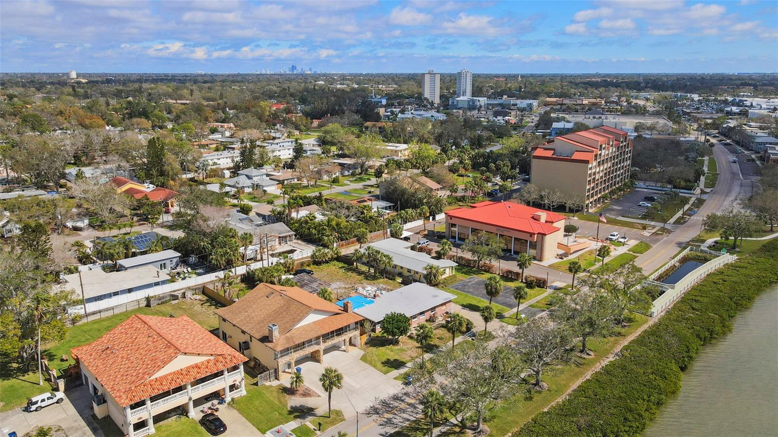 7075 SUNSET DR S, SOUTH PASADENA, FL, 33707