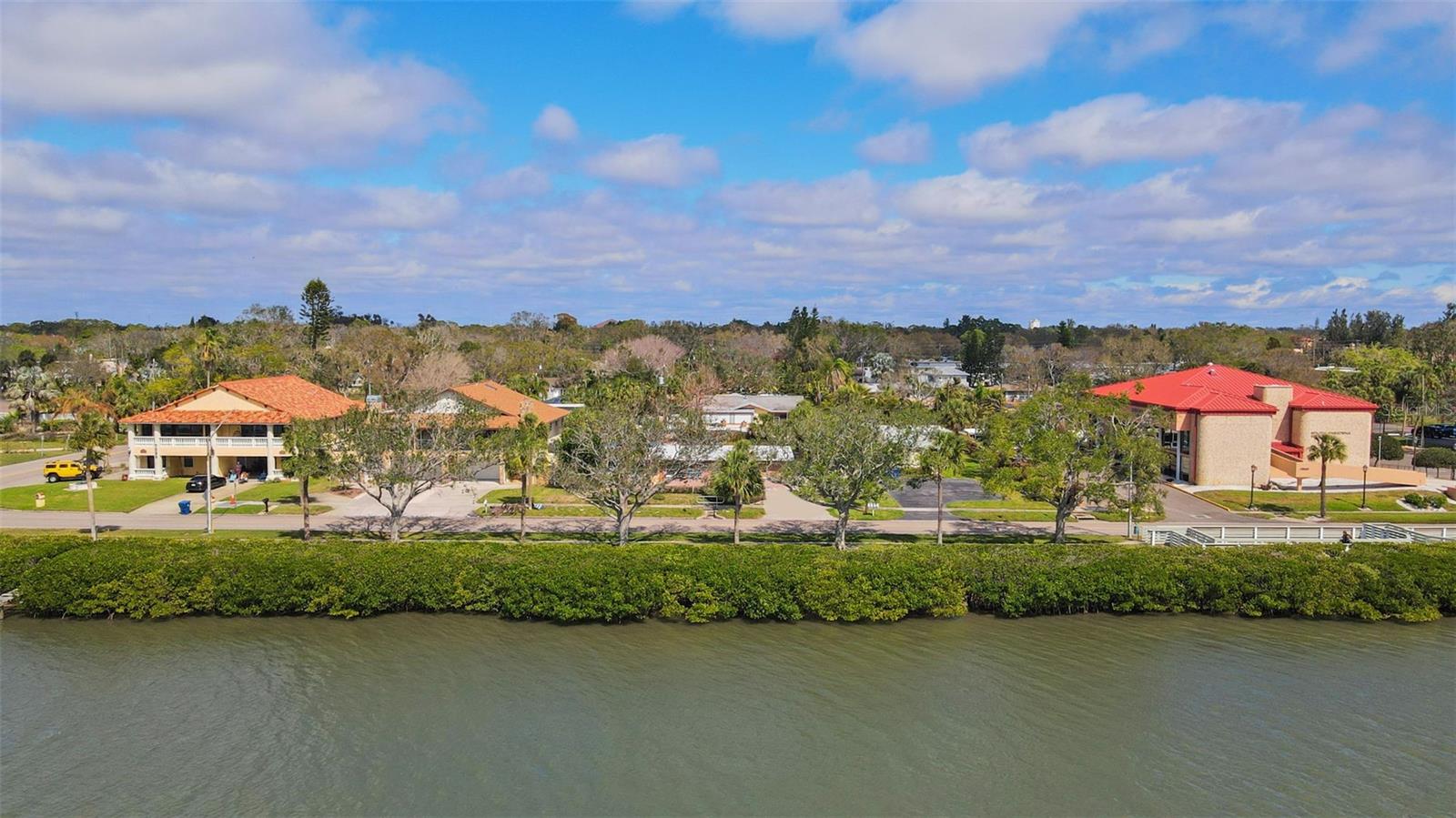 7075 SUNSET DR S, SOUTH PASADENA, FL, 33707