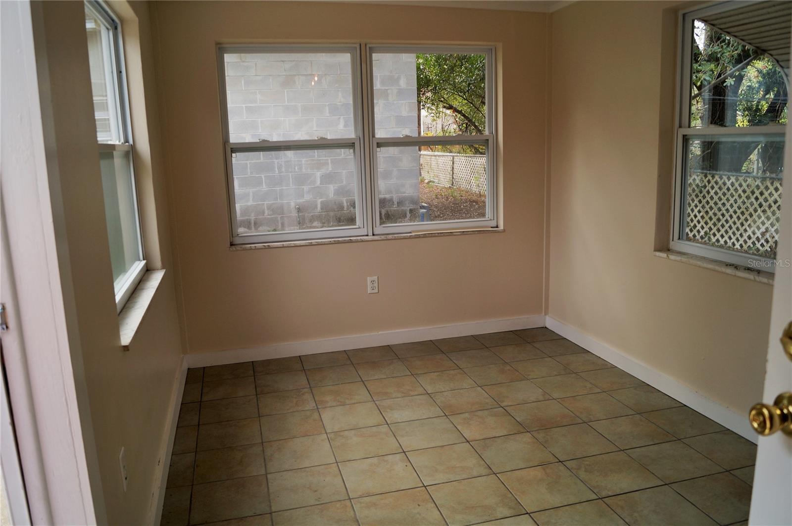 6106 MONTANA AVE, NEW PORT RICHEY, FL, 34653