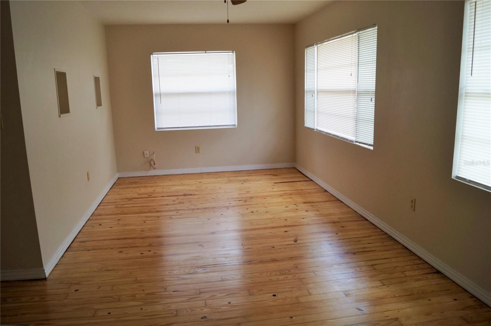 6106 MONTANA AVE, NEW PORT RICHEY, FL, 34653