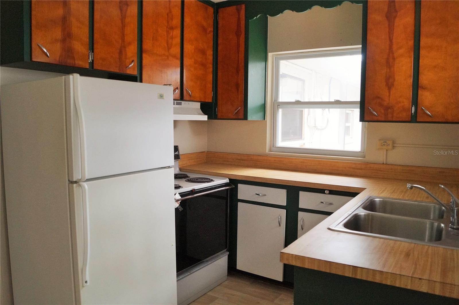 6106 MONTANA AVE, NEW PORT RICHEY, FL, 34653