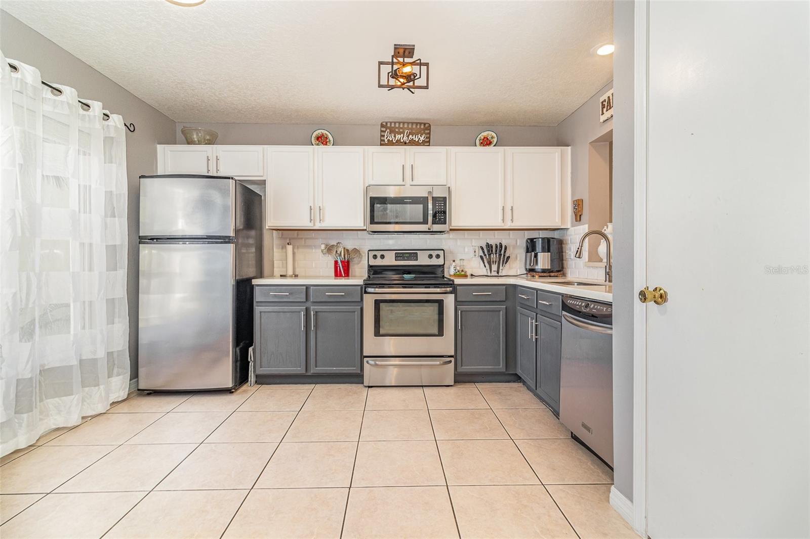 2116 CYPRESS BAY BLVD, KISSIMMEE, FL, 34743