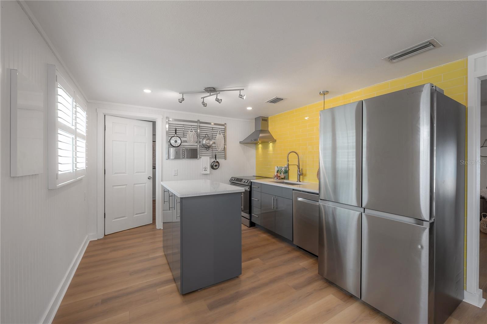 7006 N DUNCAN AVE, TAMPA, FL, 33604